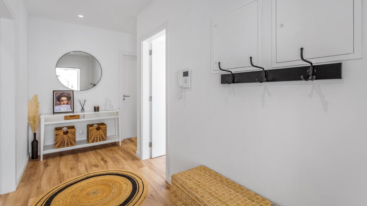 Dream Apartment W/Pool & Balcony By Lovelystay อัลบูเฟรา ภายนอก รูปภาพ