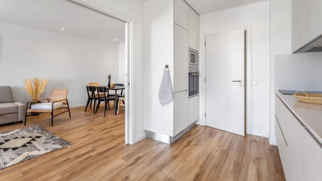 Dream Apartment W/Pool & Balcony By Lovelystay อัลบูเฟรา ภายนอก รูปภาพ